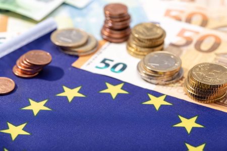 european-union-financial-stimulus-on-coronavirus-c-GJE3FGP-min