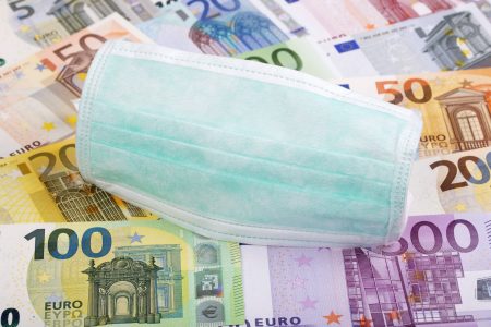 protective-mask-on-a-swiss-money-background-BJGLY57-min
